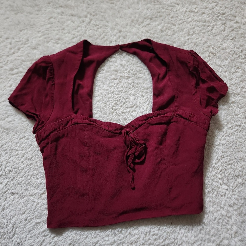 FOREVER 21 Burgundy Smocked‎ Cutout Crop Top Women's Size Small